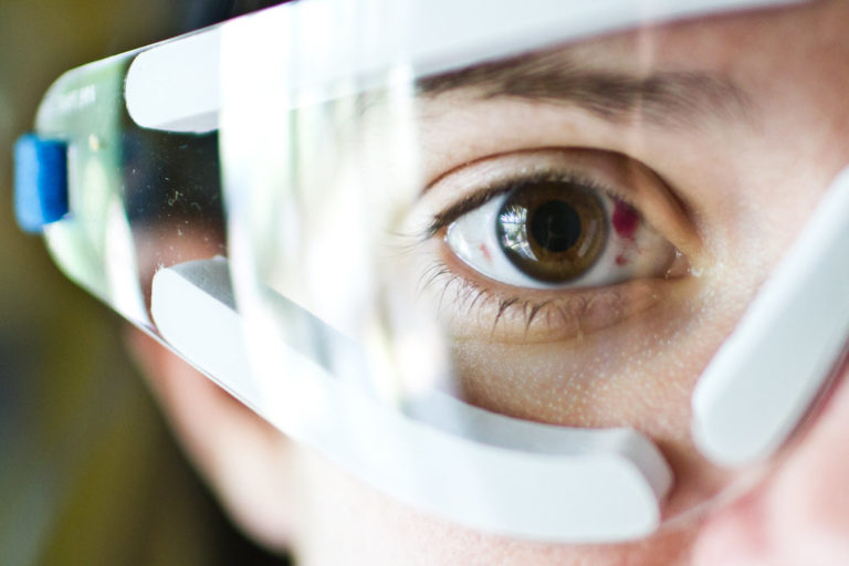 Eye LASIK How does it work? Is it Safe? and What to Expect?