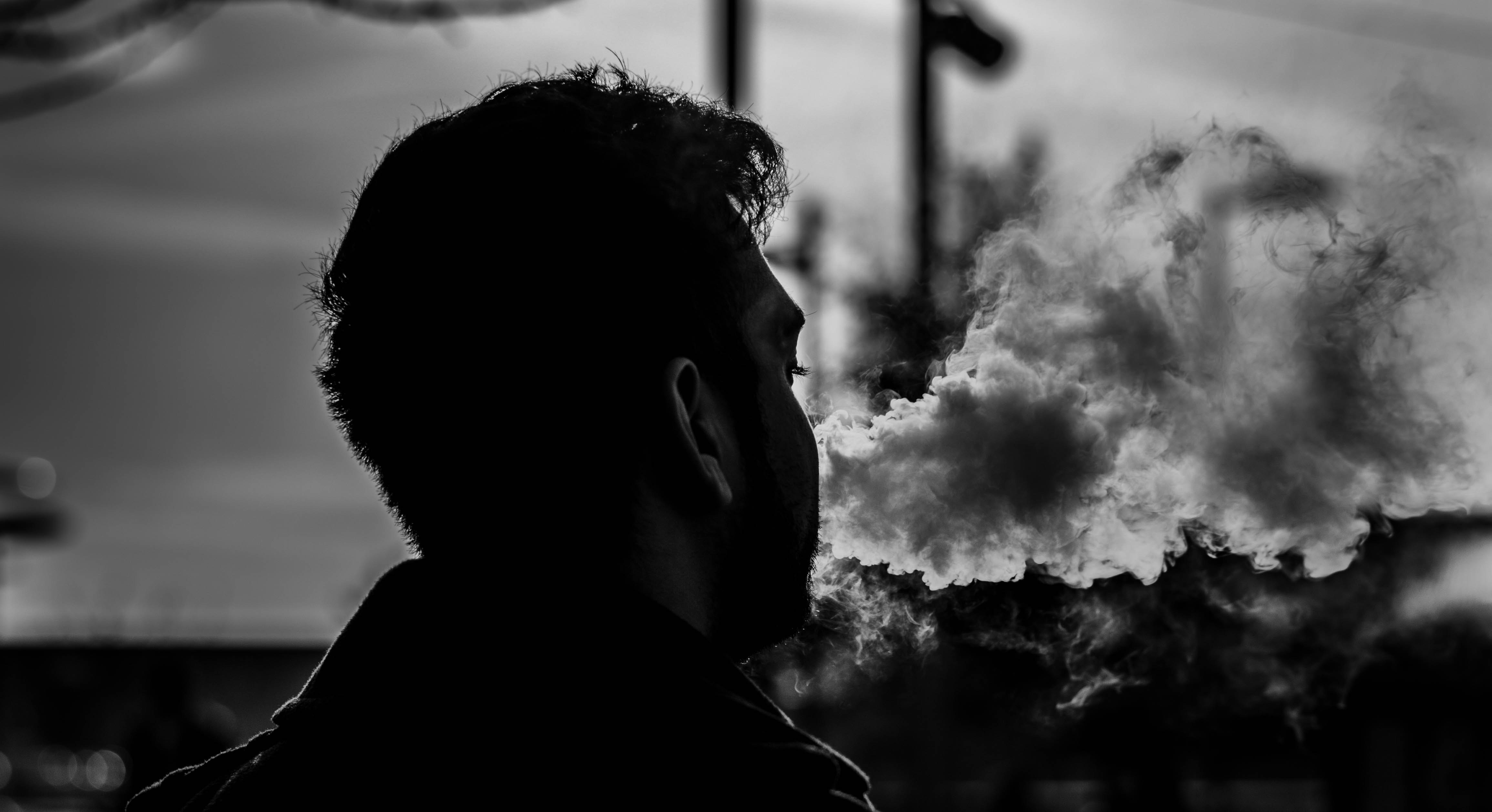 Danger Alert: Vaping Sickness Leaves 163 Youths With Severe Lung Damage